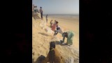 تسلق الجبال والتزلج على الرمال يجذبان شباب أسيوط (2)