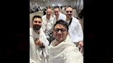 أحمد حاتم بملابس الإحرام