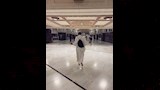 أحمد حاتم يؤدي مناسك الحج (2)[1]