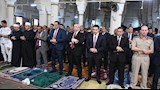 محافظ الفيوم يؤدي صلاة عيد الأضحى بمسجد ناصر الكبير وسط المواطنين- فيديو وصور