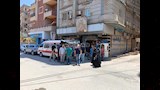 خروج جثمان والدة الفنان أحمد حلمي من المستشفى دار الطب ببنها (1)