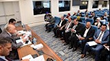 خلال الاجتماع