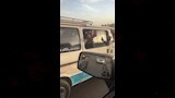 لقطات من مقطع فيديو عفوي بين العوضي ومحبيه على الدائري (1)