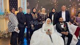 مشاركة العروسين فرحتهم