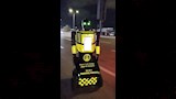 رجل مرور آلي لخدمة المواطنين ورصد الزحام بالعلمين الجديدة (9)