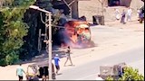  النيران تلتهم سيارة ميكروباص داخل مغسلة بأسيوط (6)