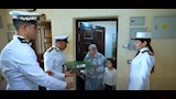 الداخلية توزع مساعدات عينية على الأسر (6)