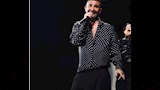 أحمد سعد بإطلالة غريبة 
