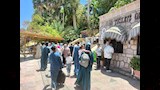 زوار الحديقة النباتية بأسوان