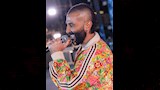 أحمد سعد يفاجئ جمهوره بقصه شعر مختلفة  (1)
