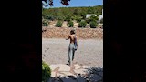 سلمى أبو ضيف تتألق بإطلالة كاجوال