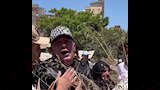 حمو بيكا ينهار أمام قبر والده في الإسكندرية (5)