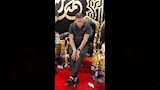 بكاء وانهيار حمو بيكا أثناء تلقيه عزاء والده بالإسكندرية (10)