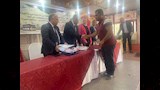 الجيزة تسلم تذاكر السفر للحجاج الفائزين بقرعة الجمعيات الأهلية (1)