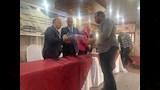الجيزة تسلم تذاكر السفر للحجاج الفائزين بقرعة الجمعيات الأهلية (4)