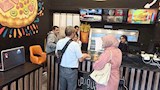 حملة مكبرة في العمرانية لضبط المحال السياحية غير المرخصة (3)