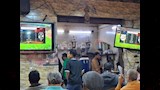 مشجعي الأهلي على المقهي 