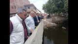 جولة ميدانية لمتابعة تصريف المياه بمصارف محافظة الجيزة (10)