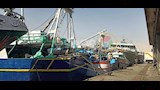 ربط المركب بالشيمة على رصيف الاتكة 