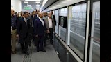 كامل الوزير يستقل مونوريل شرق النيل 
