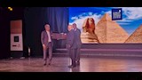 وزير الآثار يهدي رئيس العالمي للسياحة مستنسخًا من مركب خوفو (2)