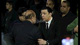 بالصور- مصطفى كامل وحماقي في عزاء الراحل هاني شاكر