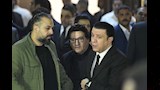 إغماء وبكاء.. 3 صور ولقطات أبكت القلوب في عزاء هاني شاكر
