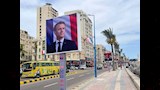 الإسكندرية تتجمل بصور الرئيسين السيسي وماكرون (10)