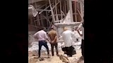 ما حقيقة تقبيل سيدة لقدم رئيسة بني مزار؟ (2)