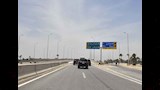 وزير النقل ومحافظ أسيوط يشهدان التشغيل التجريبي للمرحلتين الثانية والثالثة من محور ديروط (5)