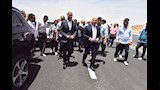 وزير النقل ومحافظ أسيوط يشهدان التشغيل التجريبي للمرحلتين الثانية والثالثة من محور ديروط (3)