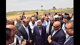 وزير النقل ومحافظ أسيوط يشهدان التشغيل التجريبي للمرحلتين الثانية والثالثة من محور ديروط (16)