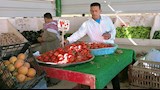 أسعار مخفضة للخضروات والدواجن في منفذ الداخلة بالوادي الجديد (صور)