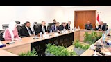 خلال الاجتماع