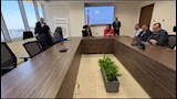 جانب من توقيع العقد (3)