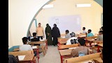 محافظ أسوان داخل لجنة امتحانات بمدرسة كلابشة