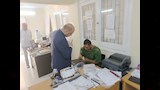 وزير العمل يفاجئ مكاتب القليوبية ويُحيل المقصرين للتحقيق  (1)