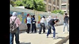 لعب بالفوم ابتهاجا بانتهاء الإمتحانات 