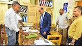 محافظ أسيوط يتفقد مركز خدمة المواطنين بالفتح لمتابعة ملف التصالح