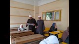 رئيس منطقة القليوبية الأزهرية يتابع امتحانات القسم الأدبي في قليوب (1)