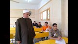رئيس منطقة القليوبية الأزهرية يتابع امتحانات القسم الأدبي في قليوب (4)
