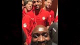 الشرطي الأمريكي إيريك هدسون مع منتخب مصر