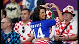 أجمل مشجعة بكأس العالم تثير الجدل بإطلالات جريئة في مونديال 2026