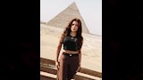 ناهد السباعي أمام الأهرامات (2)