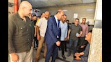 محافظ أسيوط يفاجئ مستشفى الإيمان العام بجولة ميدانية ويوجه بتيسير الإجراءات أمام المرضى وسرعة تقديم  (4)
