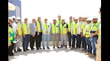 وزير الكهرباء في زيارة ميدانية إلى مجمع بنبان للطاقة الشمسية (1)_1