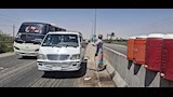 عم خالد يروي عطش المسافرين في عز الحر على صحراوي أسيوط (18)