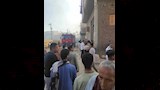 السيطرة على حريق بمخلفات زراعية أعلى أسطح 10 منازل (10)_6