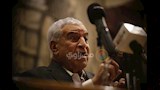 الدكتور زاهي حواس خلال ندوة بنقابة الصحفيين (3)