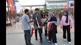 توزيع أعلام مصر على الجماهير في الفان زون لدعم منتخبنا أمام بلجيكا  (10)
